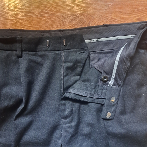 Black Formal Men's Dress Pants Classic Staple Business Work Career Wear - Picture 8 of 8